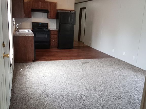2nd image of 225 Heather Brook St