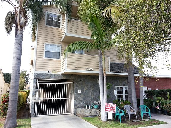 2nd image of 1225 Belmont Ave APT 301