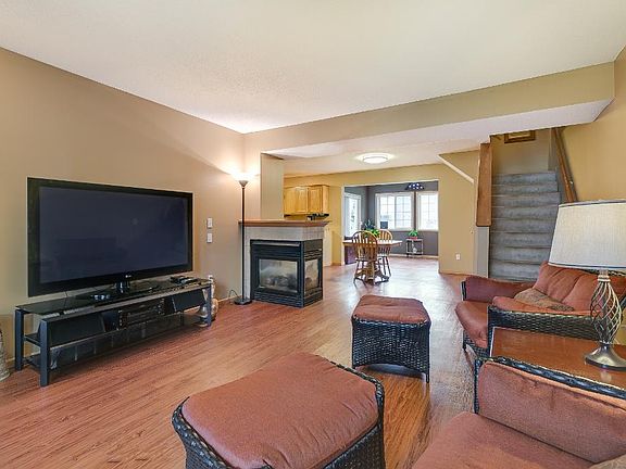 3rd image of 3325 Jansen Way
