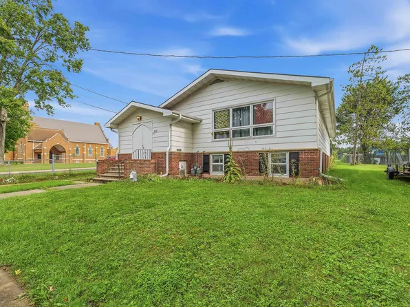 342 E Garfield Ave, Marion, WI 54950