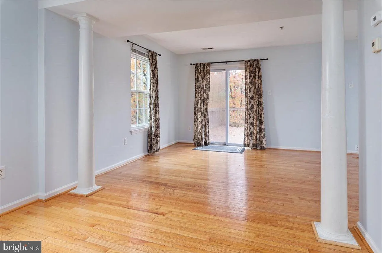 8110 Casey Ct — Photo 3