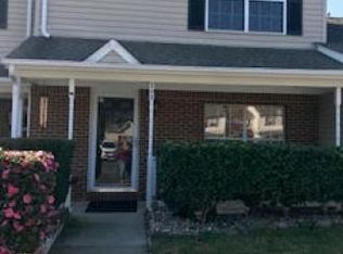 202 Crescent Ct, Yorktown, VA 23693