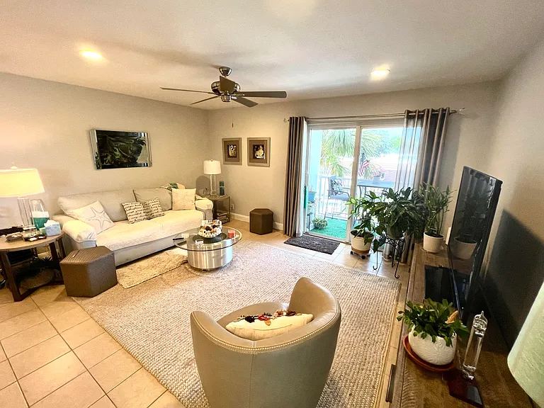 2840 NE 14th St #314A — Photo 6