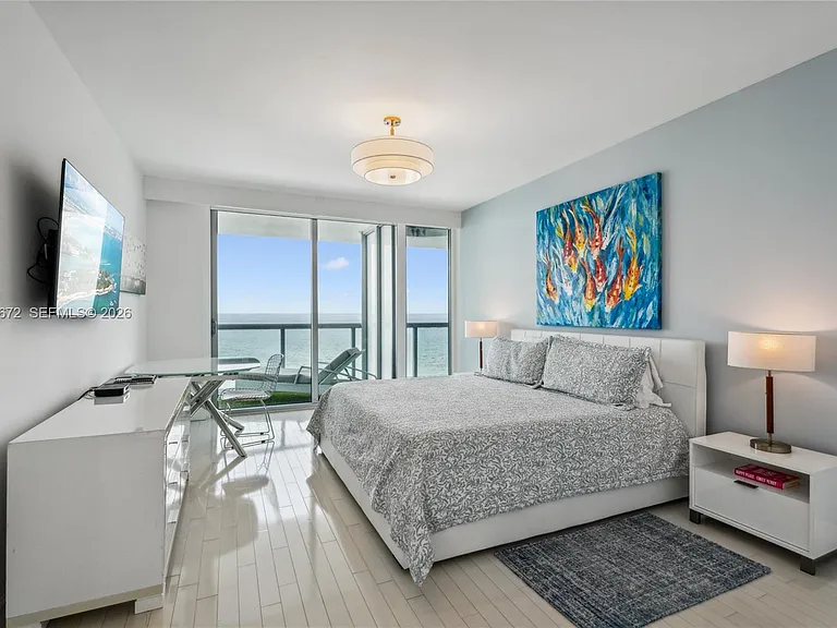 6799 Collins Ave #1602 — Photo 14