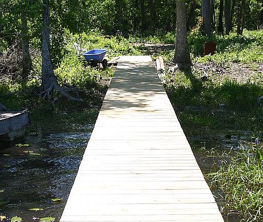 2nd image of 256 Lake Dr