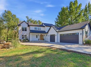 16101 Riggs Rd, Stilwell, KS 66085