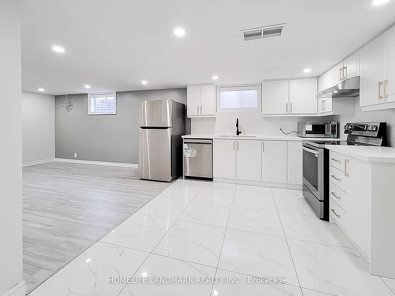 75 Bayview Dr #LOWER — Photo 10