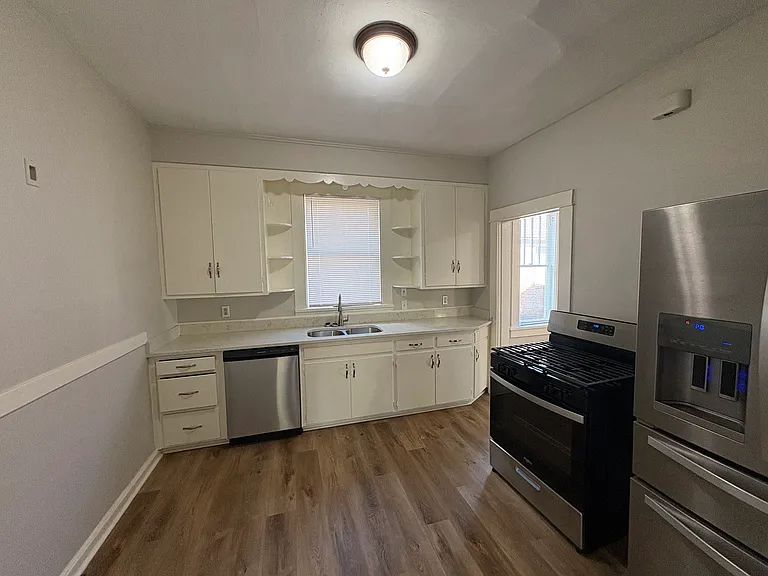 1805 Maple St #A — Photo 14