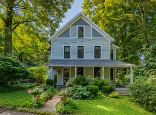 12 Spring St, Woodbury, CT 06798