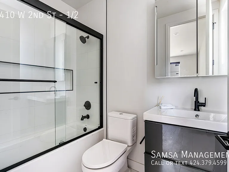 1410 W 2nd St #1/2 — Photo 9