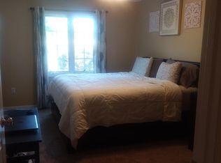 28 Sunflower Ln #A, Westfield, MA 01085