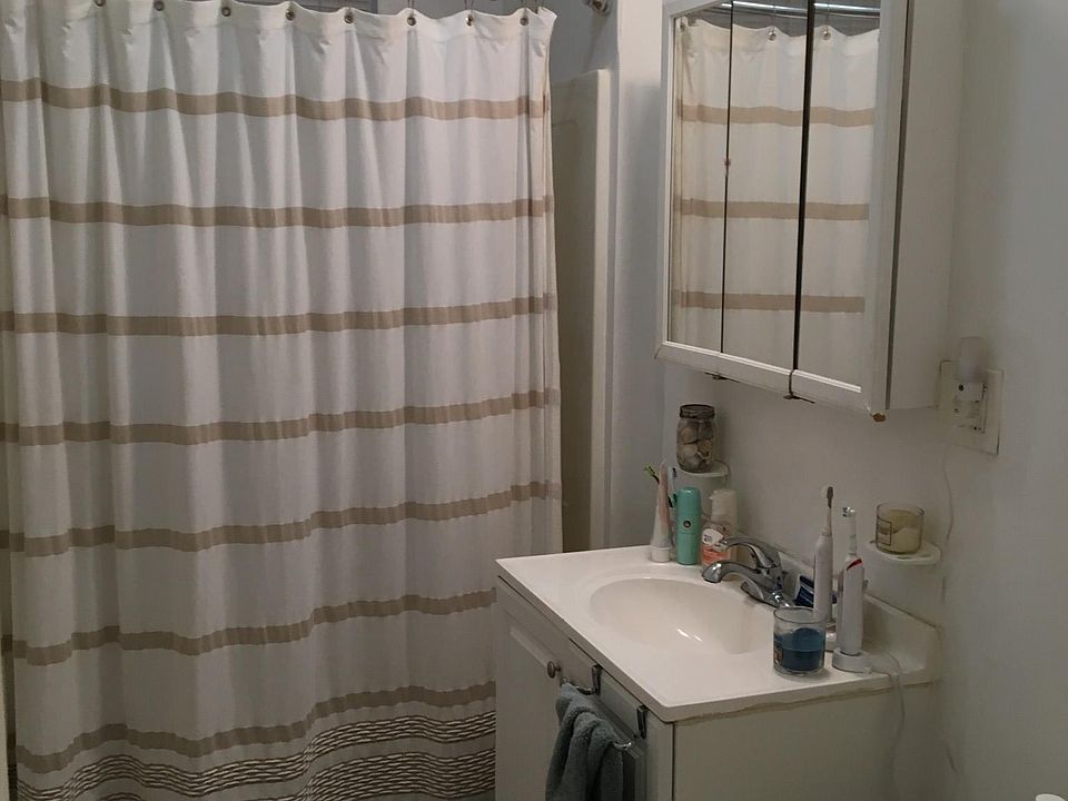 1st image of 162 Kelton St #1E