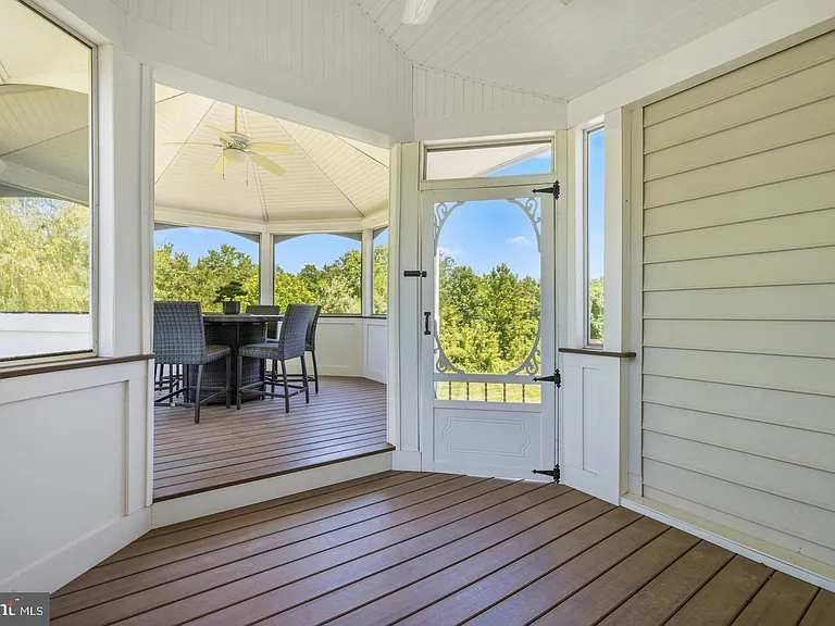 21916 Bellair Ct — Photo 43