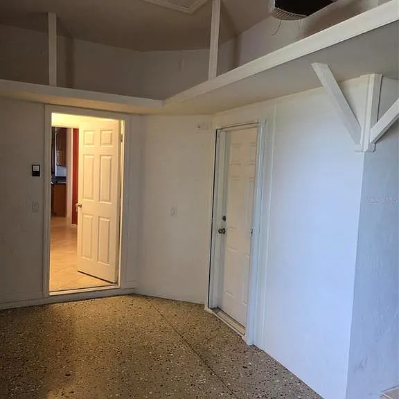 2310 Palm Tree Dr — Photo 43