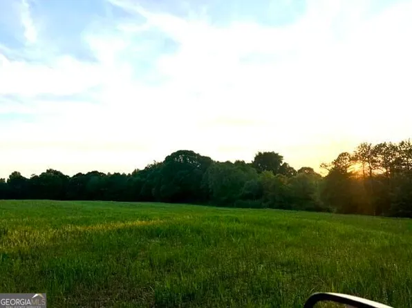 881 Thomas Rd, Martin, GA 30557