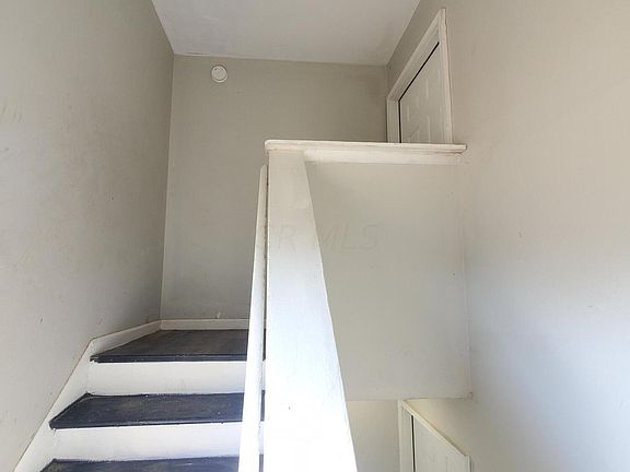3rd image of 2800 E 9th Ave