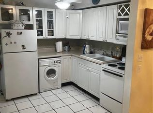 828 Wiggins Pass Rd APT 5, Naples, FL 34110