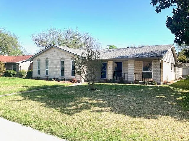 407 Cambridge Dr