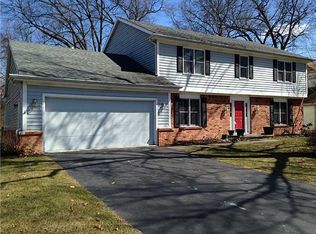 2564 Wealdstone Rd, Toledo, OH 43617