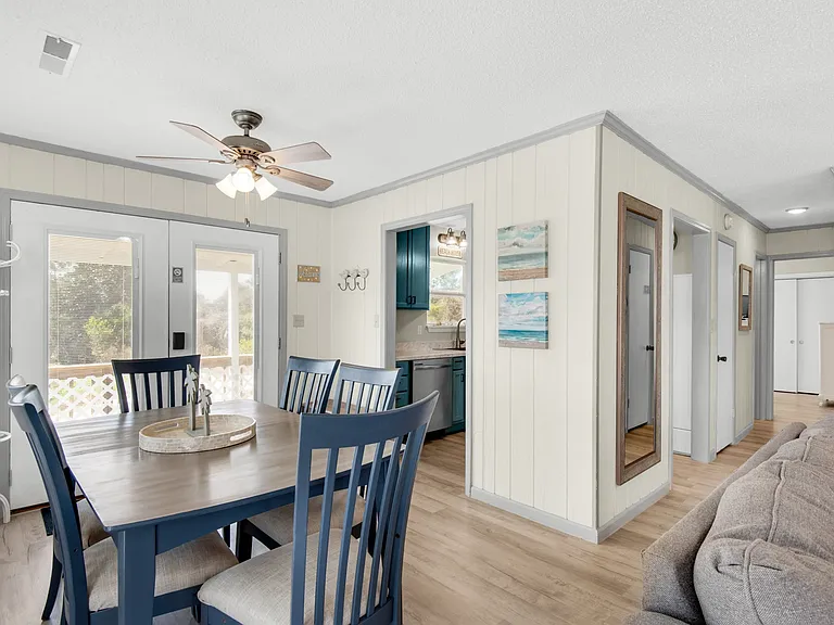 301 Chelsea Dr — Photo 30