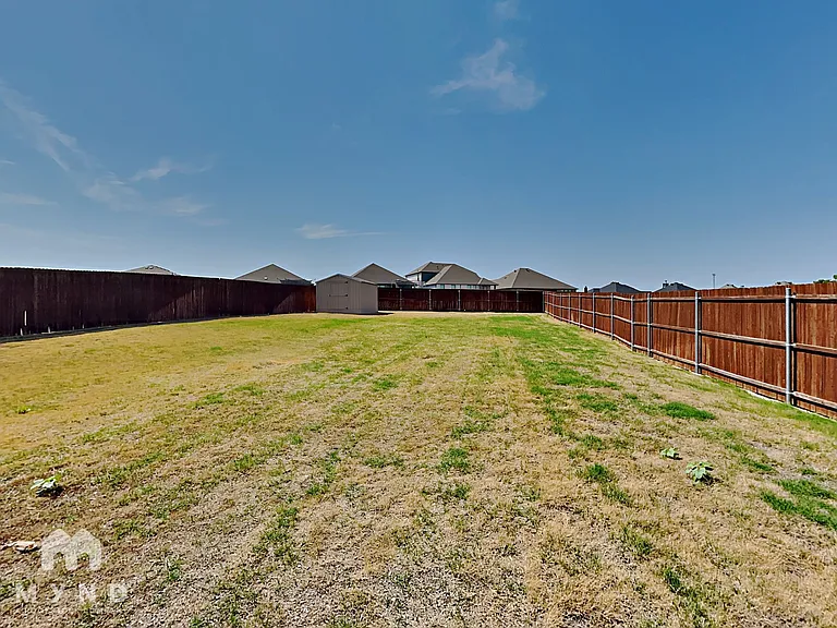 529 Paloma St — Photo 15
