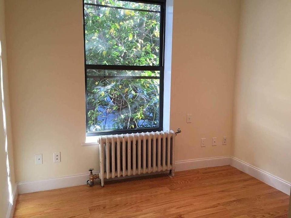 1st image of 50 Barrow St APT 5