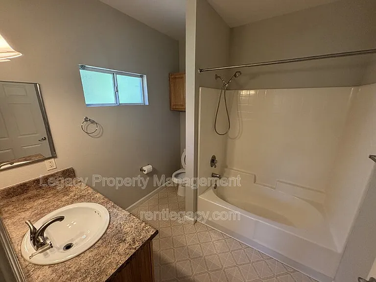 501 Gibson Dr #424 — Photo 7