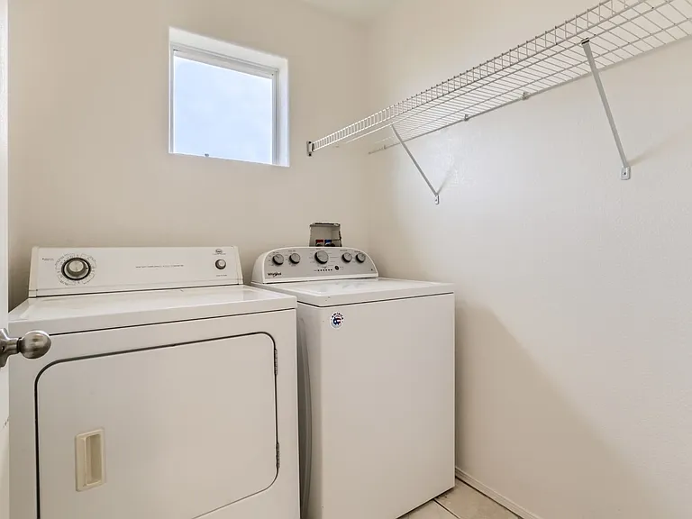 2537 Begonia Valley Ave — Photo 23