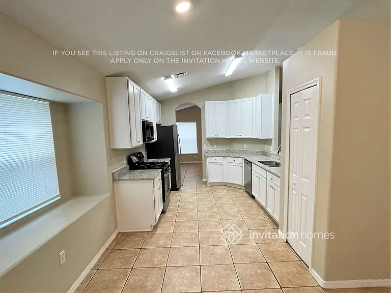 6234 White Clover Cir — Photo 5