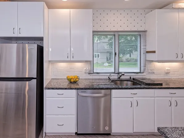 1 Astra Unit 1, Wayland, MA 01778