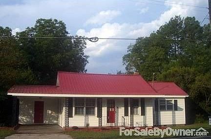 RENOVATED BUNGALOW
						:
						Bigger than it looks - come on inside!