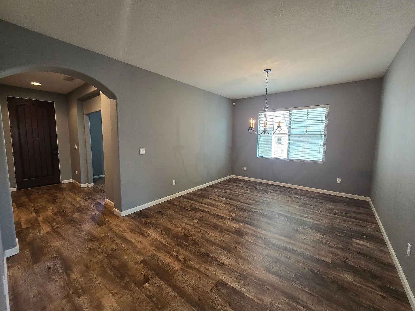 Home For Rent — Photo 3