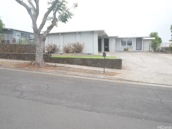 1749 Hoowae St, Pearl City, HI 96782