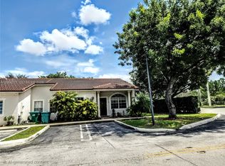 Cazadores, Miami, FL 33177