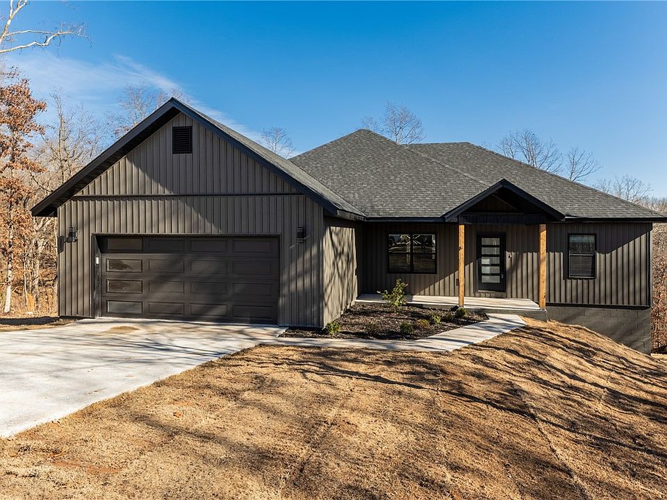 1st image of 9 Aberfeld Ln