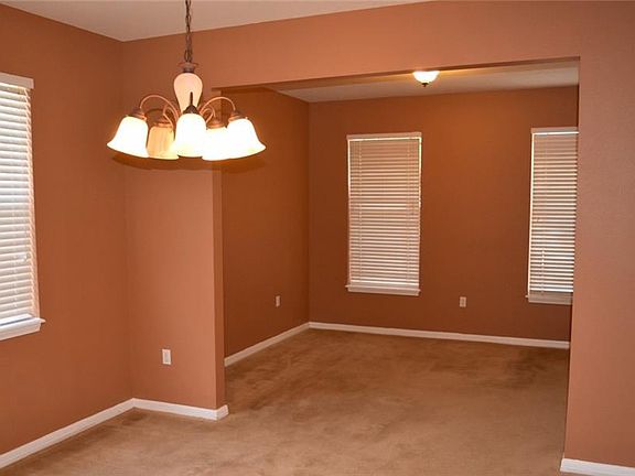 3rd image of 3212 Azalea Blossom Dr