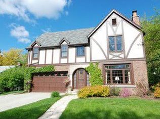 119 Sterling Ln, Wilmette, IL 60091