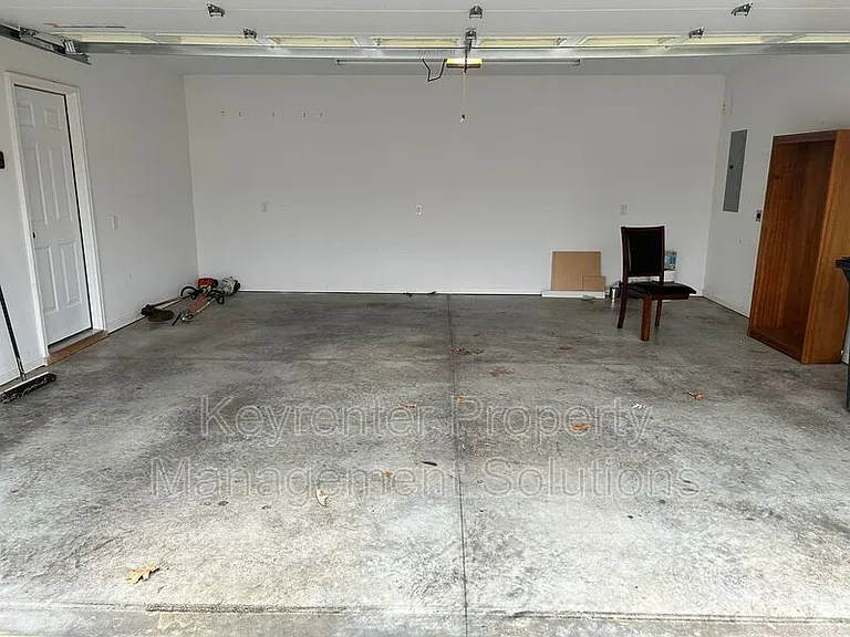 107 Oakstone Run — Photo 43