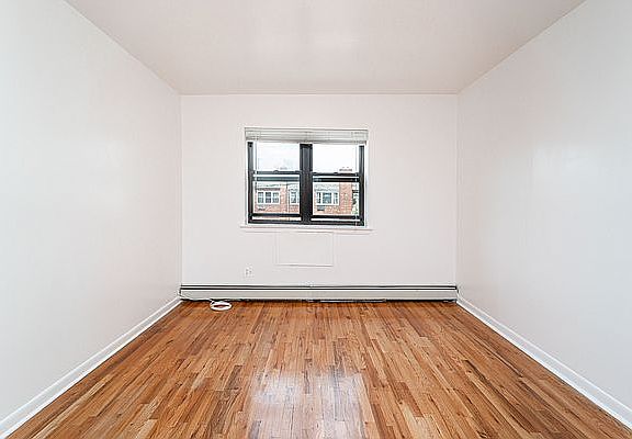 4th image of 35-25 32nd St #3A
