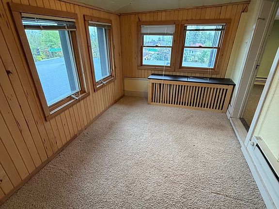 5th image of 4428 E Superior St
