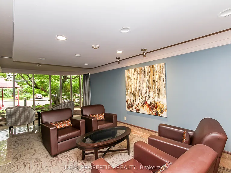 100 Grant Carman Dr N #809 — Photo 7