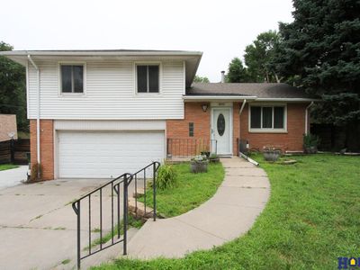 6810 South St, Lincoln, NE, 68506