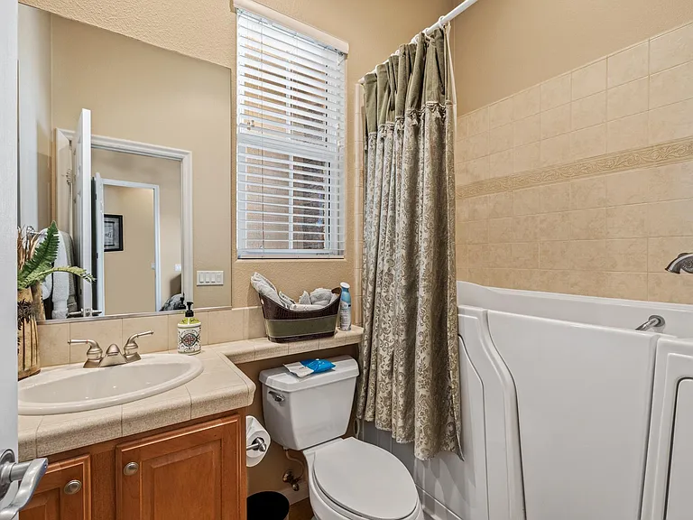 80445 Paria Way — Photo 8
