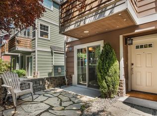 130 25th Ave E #B, Seattle, WA 98112