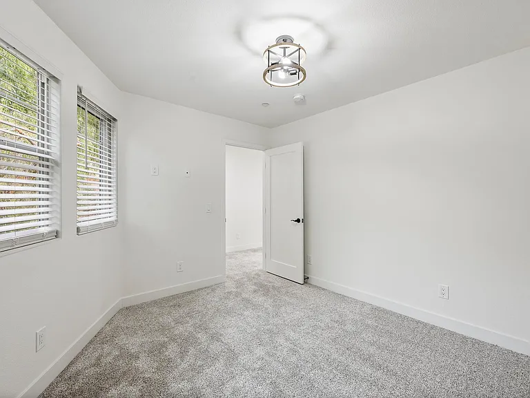 915 E Central Ave #2 — Photo 17