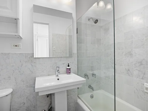 51 West 82nd Street image 10 of 14