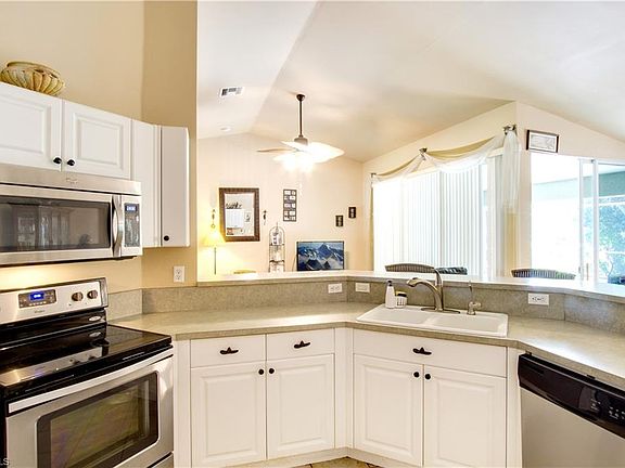 5th image of 1920 Savona Pkwy W
