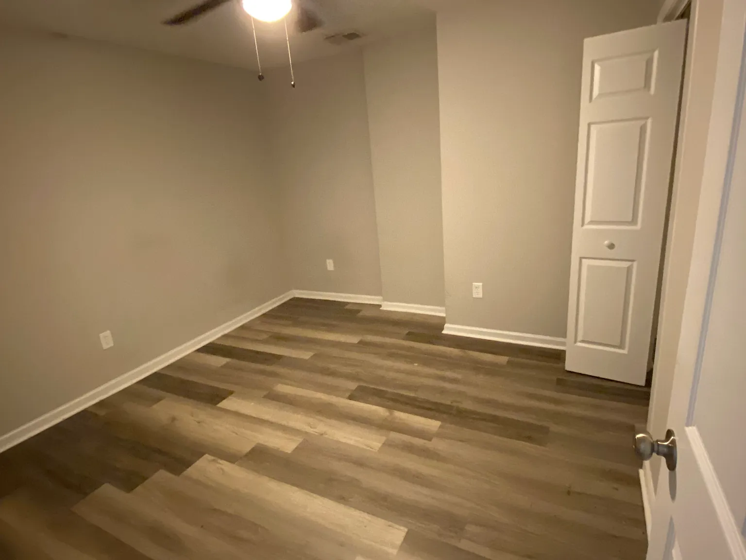 3 bed, 1900 sqft, $2,500 — Photo 1