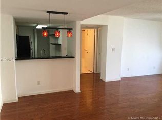 772 Claughton Island Dr, Miami, FL 33131