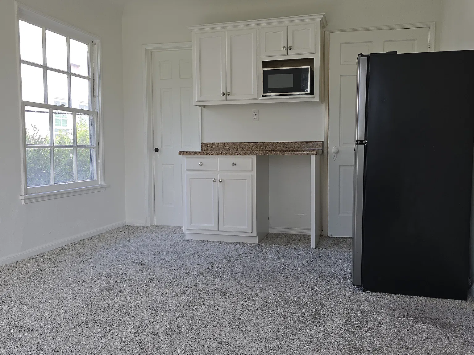 6160 Orange St — Photo 2